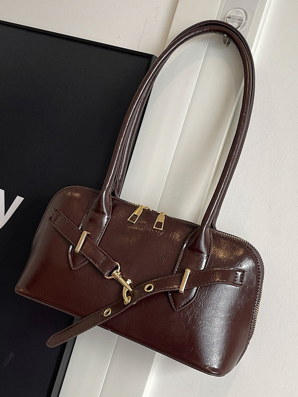 Vintage-Inspired Shell Handheld and Crossbody Bag