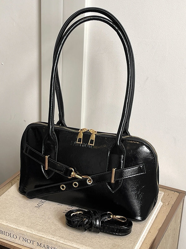 Vintage-Inspired Shell Handheld and Crossbody Bag