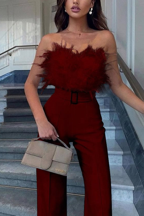 אוברול דק ללא שרוולים, כתפיים אופנתי עם נגיעות נוצות