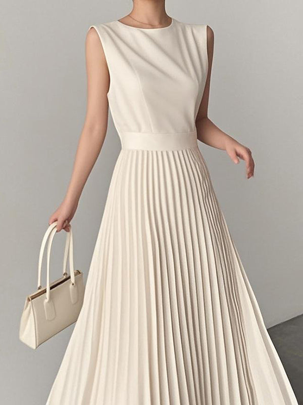 Solid Color Round-Neck Maxi Dress with Loose A-Line Pleats