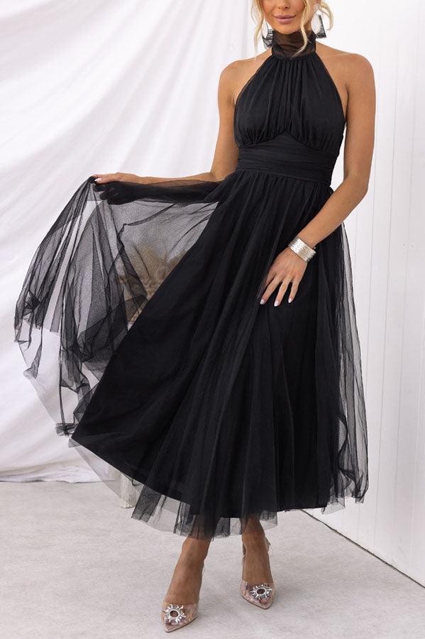 Enchanting Tulle Halter Maxi Dress with Gathered Detailing