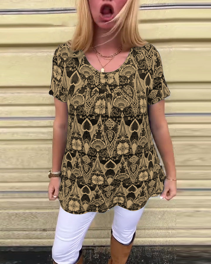 חולצת טי בהשראת וינטג' עם הדפס גרפי