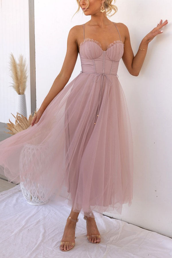 Chic Chiffon Maxi Dress with Suspenders for a Modern Princess Look