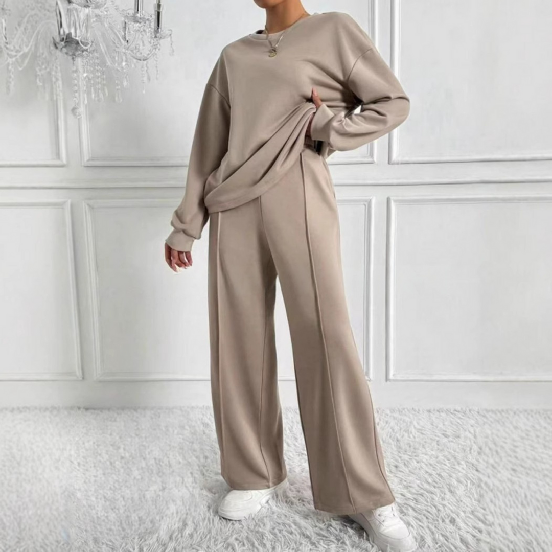 AMBRA™ - Relaxed Long Sleeve Sweatshirt with High-Waisted Pants Ensemble