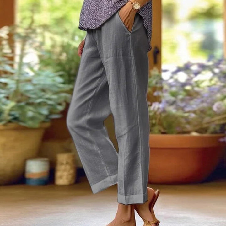 Relaxed Fit Solid Color Casual Trousers