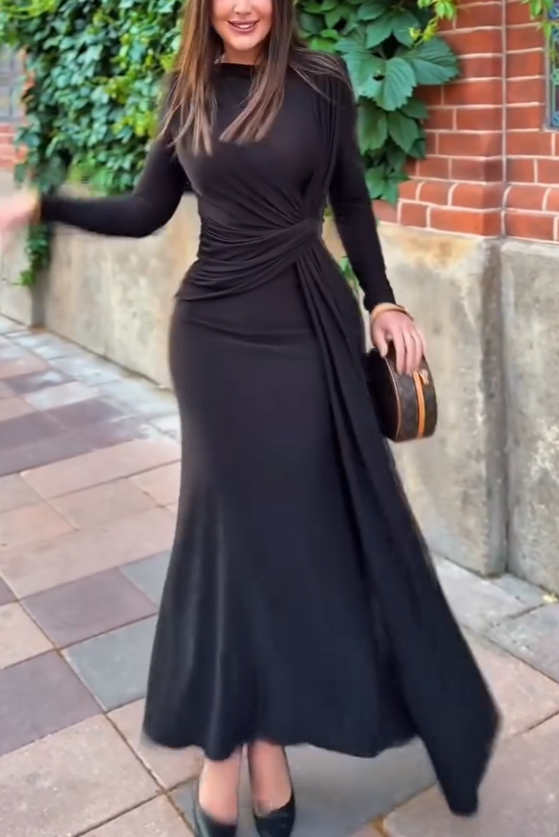 Chic Black Pleated Maxi Dress with Waist Detail