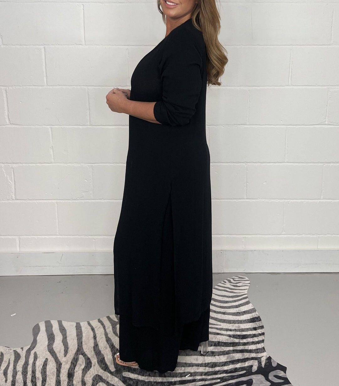 Cozy Two-Piece Long Top and Matching Pants Ensemble