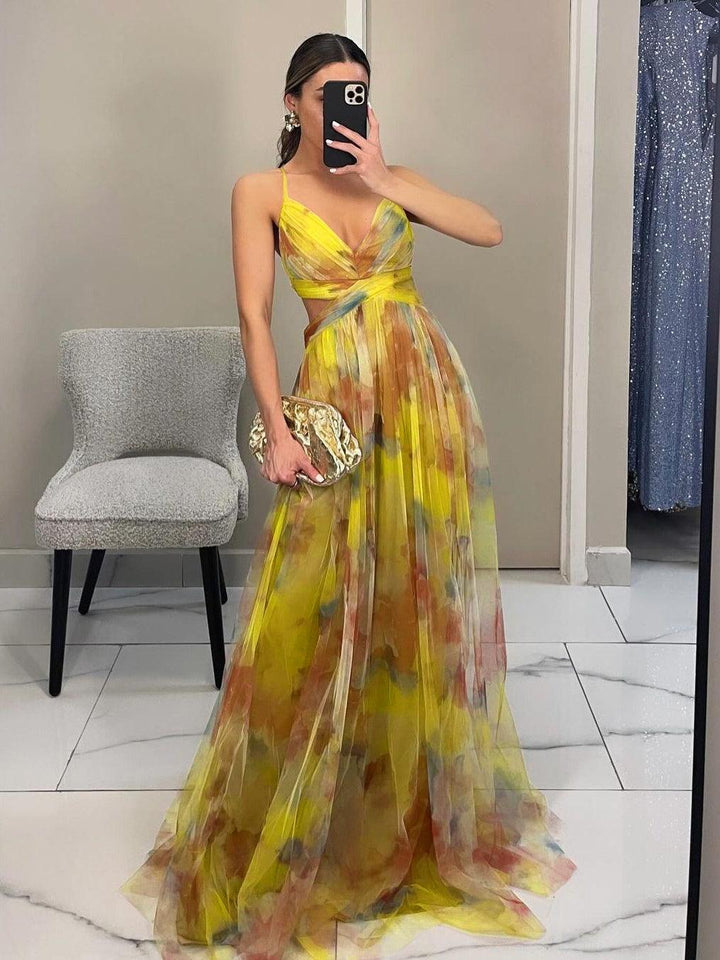 Chic V-Neck A-Line Maxi Dress with Elegant Floral Print