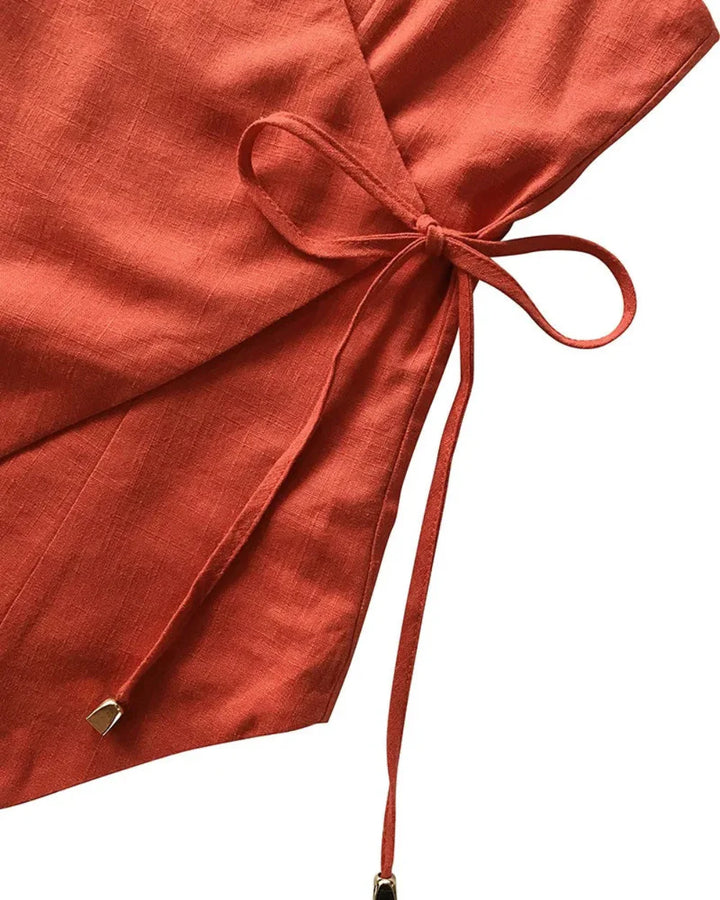 סט טופ ללא שרוולים עם צווארון V מפשתן ומכנסיים קצרים רגועים