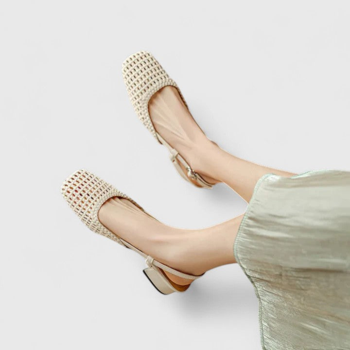 Junia - Cozy Orthopedic Sandals for Ultimate Comfort