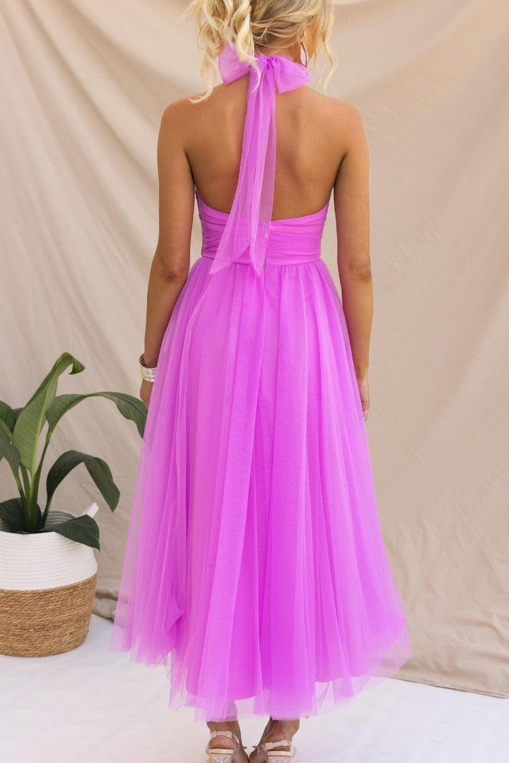 Enchanting Tulle Halter Maxi Dress with Gathered Detailing
