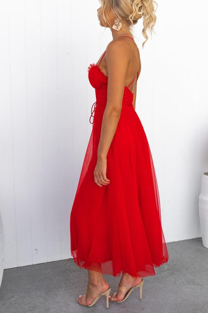 Chic Chiffon Maxi Dress with Suspenders for a Modern Princess Look