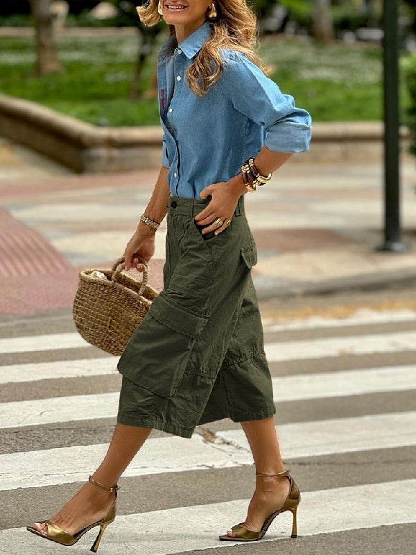 Relaxed Fit Wide Leg Capri Pants with Buttoned Pockets and Solid Color Split-Joint Design