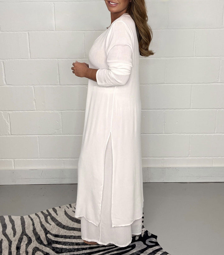 Cozy Two-Piece Long Top and Matching Pants Ensemble