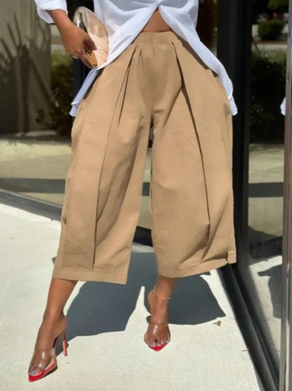 Relaxed Fit Wide Leg Pleated Pants with Pockets - Solid Color