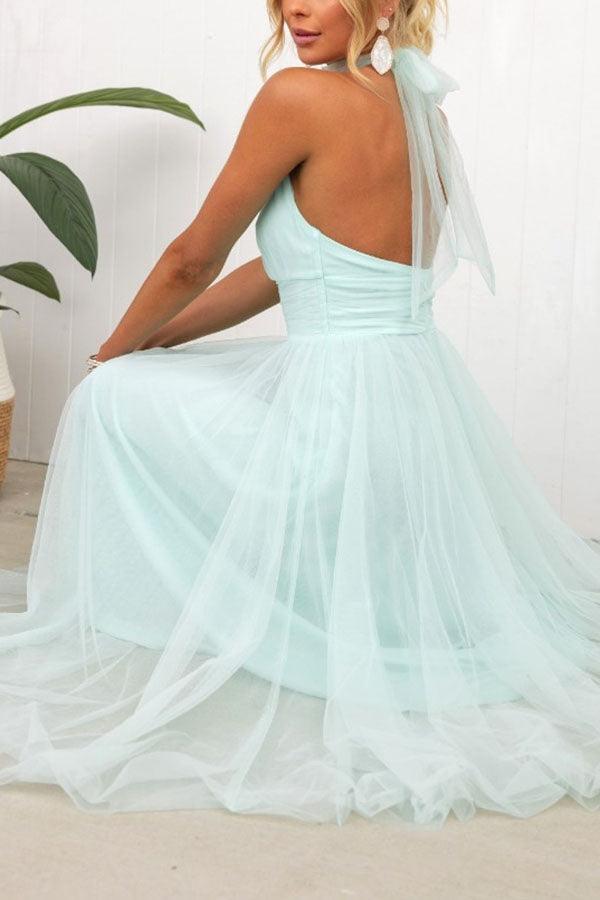 Enchanting Tulle Halter Maxi Dress with Gathered Detailing