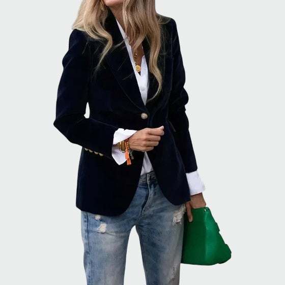Lileth – A Tailored Blazer Exuding Timeless Elegance