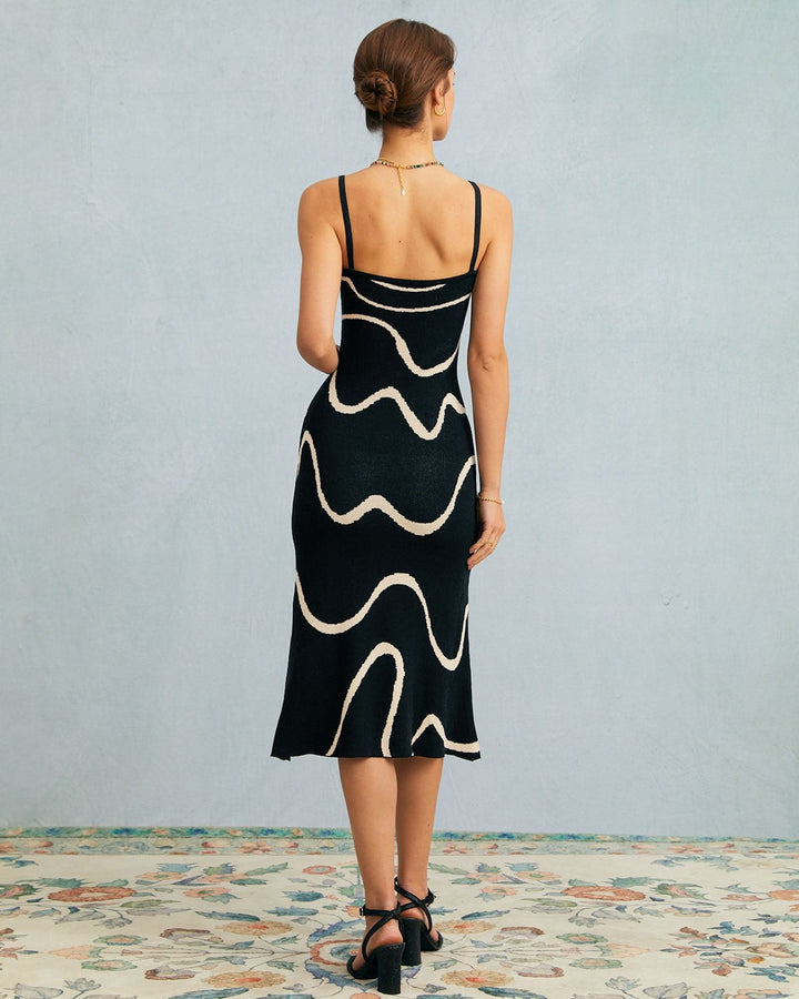 Das Black Wave – Midi-Strickkleid mit Wellenförmigem Saum