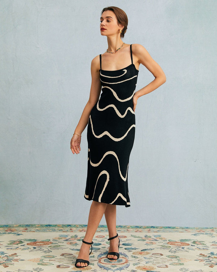 Das Black Wave – Midi-Strickkleid mit Wellenförmigem Saum