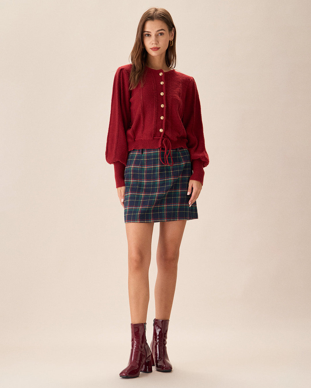 Einreihige Strickjacke mit roten Ballonärmeln