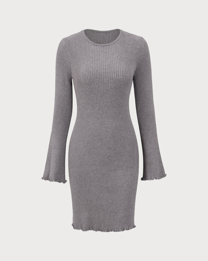 Graues Minikleid mit U-Boot-Ausschnitt und Pullover-Stil