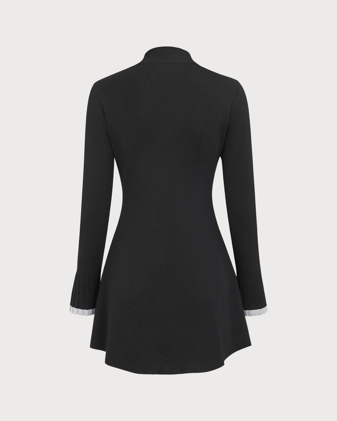 Schwarzes, langärmliges Minikleid mit kontrastierenden פרטים