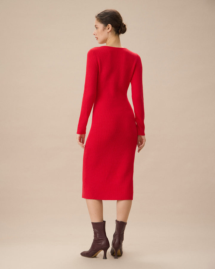 Rotes, tailliertes Pulloverleid mit Ausschnitten