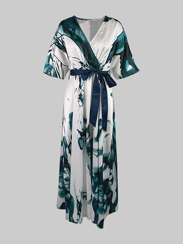 Maxi Evening Dress with Batwing Sleeves, Loose Fit, Printed Design, and Tied Waist