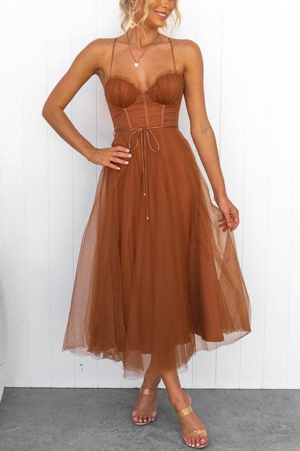 Chic Chiffon Maxi Dress with Suspenders for a Modern Princess Look