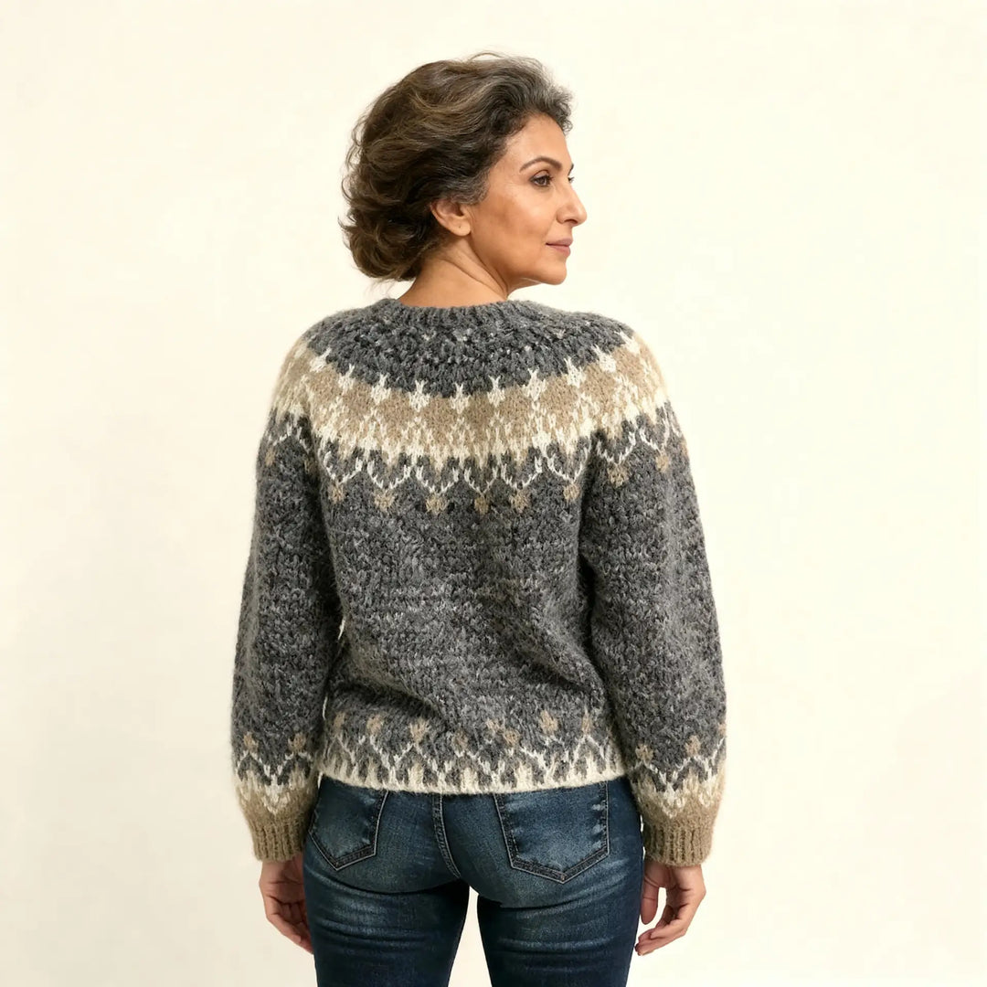 תמר מצב | סוודר נעים וקלאסי