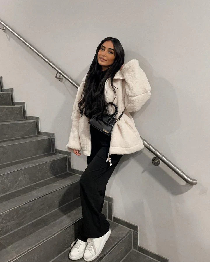 KAJA – Cozy Teddy Jacket