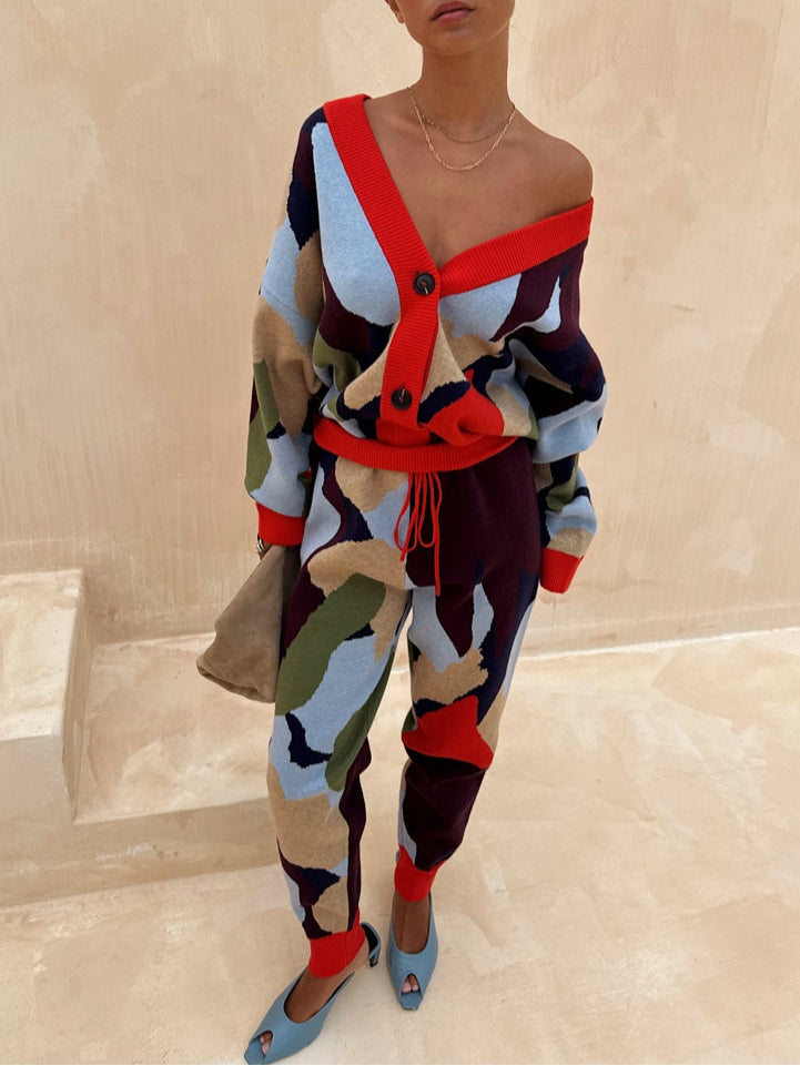 ז'קט סריג עם דוגמא גיאומטרית ועיצוב מופשט