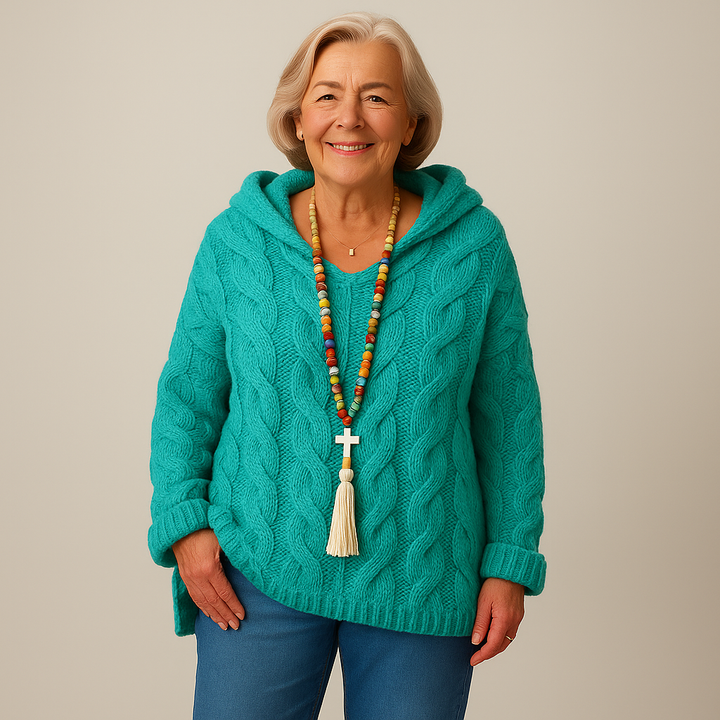 תמר מצב | סוודר עם כובע נוח ואלגנטי