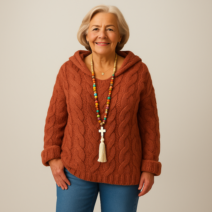 תמר מצב | סוודר עם כובע נעים ואלגנטי