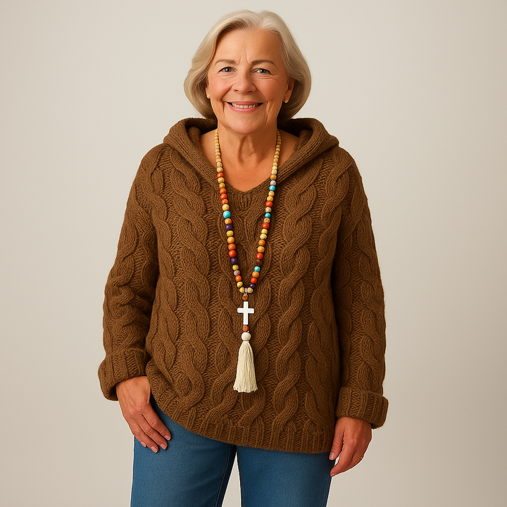 תמר מצב | סוודר עם כובע נעים ואלגנטי