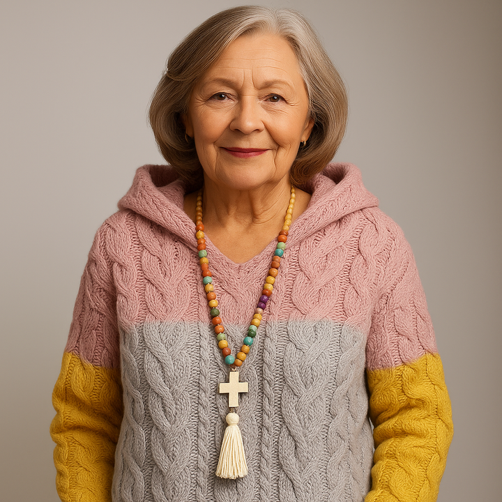 תמר מצב | סוודר עם כובע נעים ואלגנטי