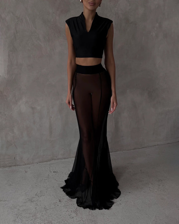 Two-Piece Set: Stylish Jacket and Trendy Perspective Skirt