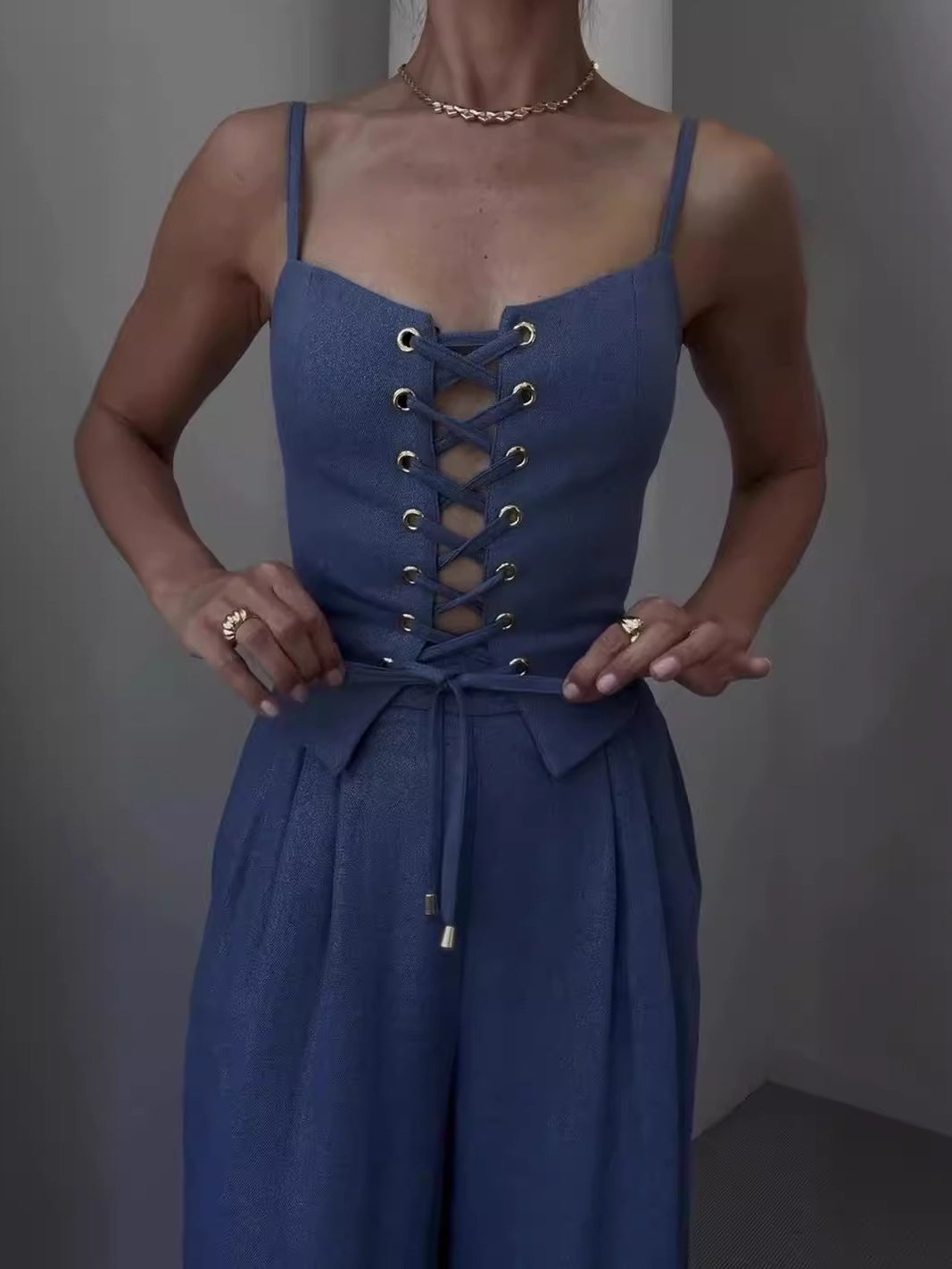 Two-Piece Set: Tie-Front Camisole in Linen Blend