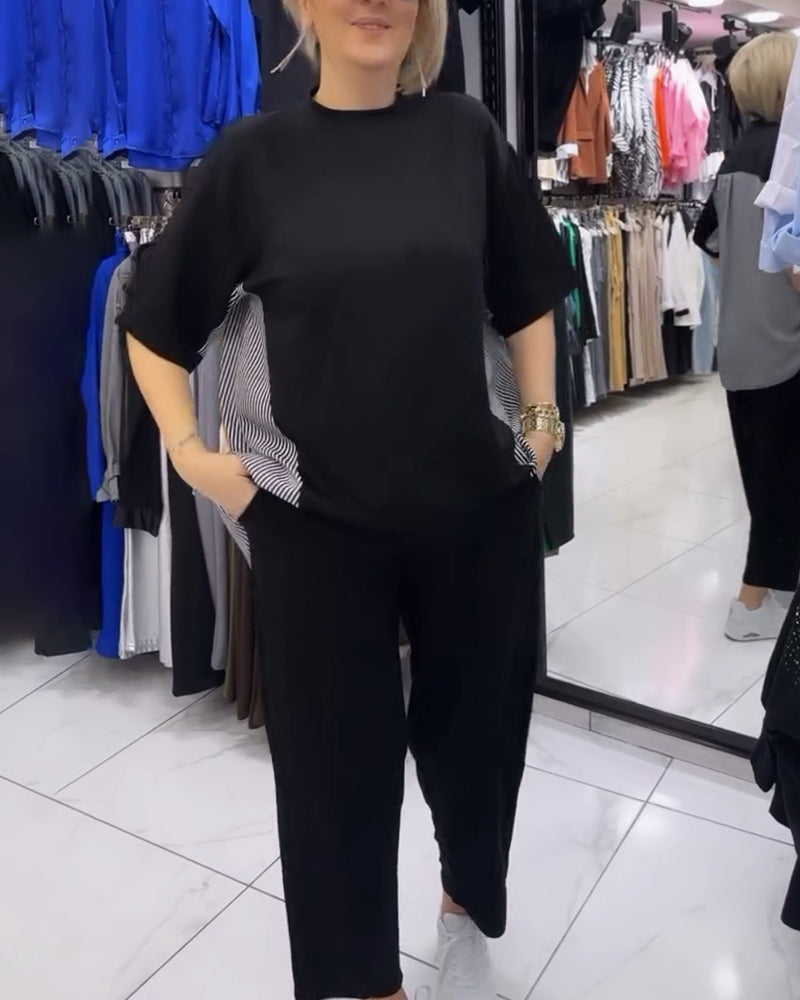 חולצה עם פסים דקים בגזרה נינוחה וטלאים