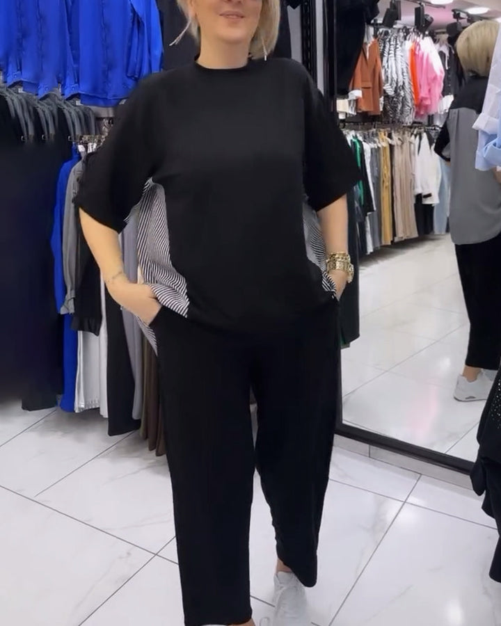 חולצה עם פסים דקים בגזרה נינוחה וטלאים