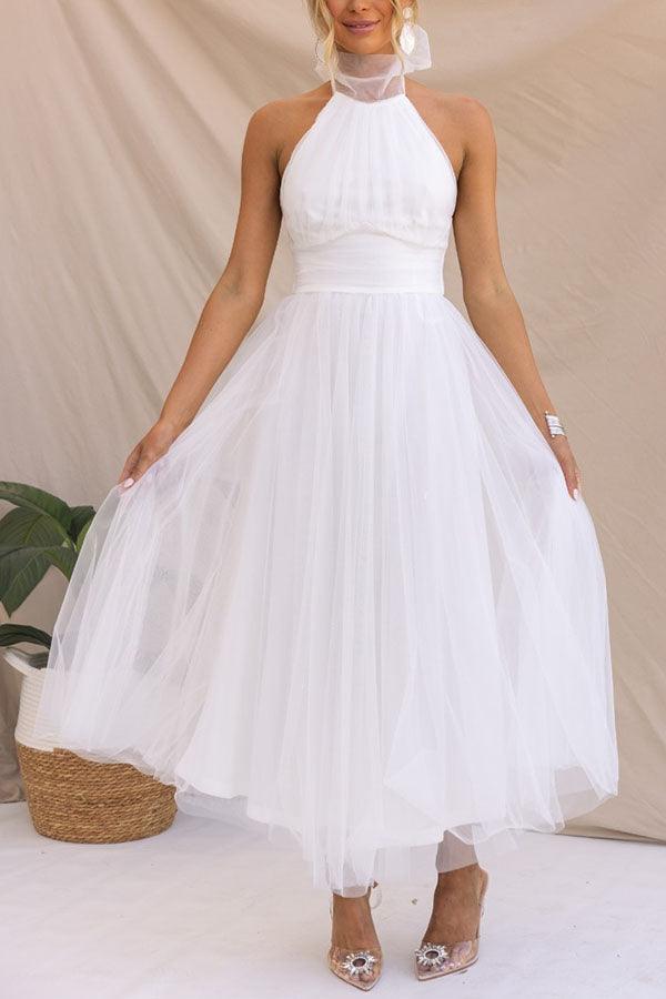 Enchanting Tulle Halter Maxi Dress with Gathered Detailing