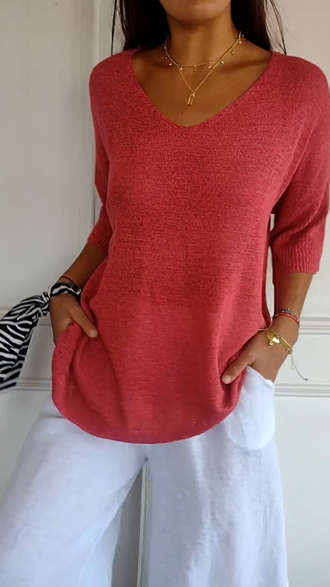 V-Neck Solid Color Knit Top