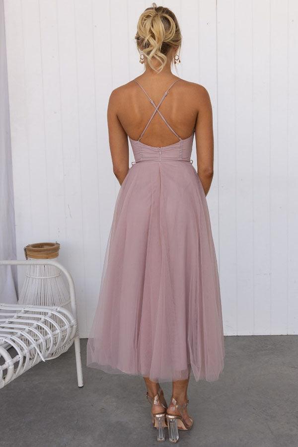 Chic Chiffon Maxi Dress with Suspenders for a Modern Princess Look