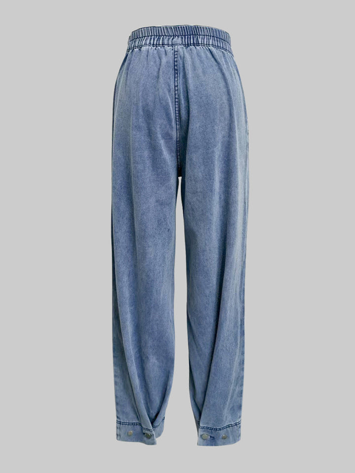 Relaxed Fit Solid Color Zippered Jean Knickerbockers