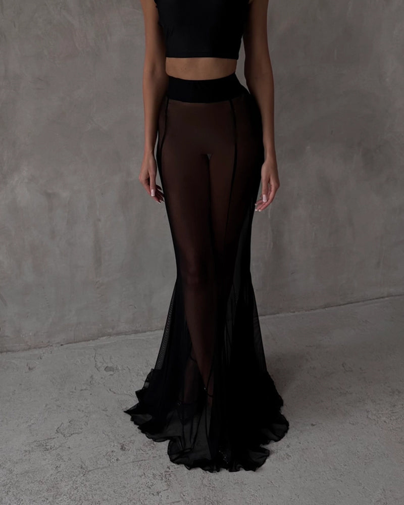 Two-Piece Set: Stylish Jacket and Trendy Perspective Skirt