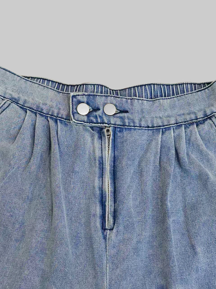 Relaxed Fit Solid Color Zippered Jean Knickerbockers