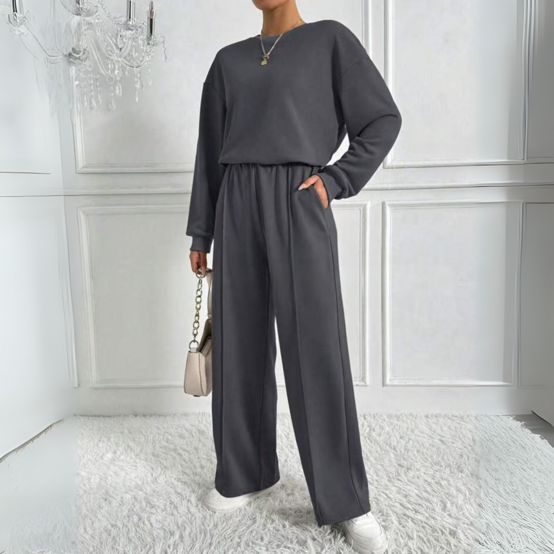 AMBRA™ - Relaxed Long Sleeve Sweatshirt with High-Waisted Pants Ensemble