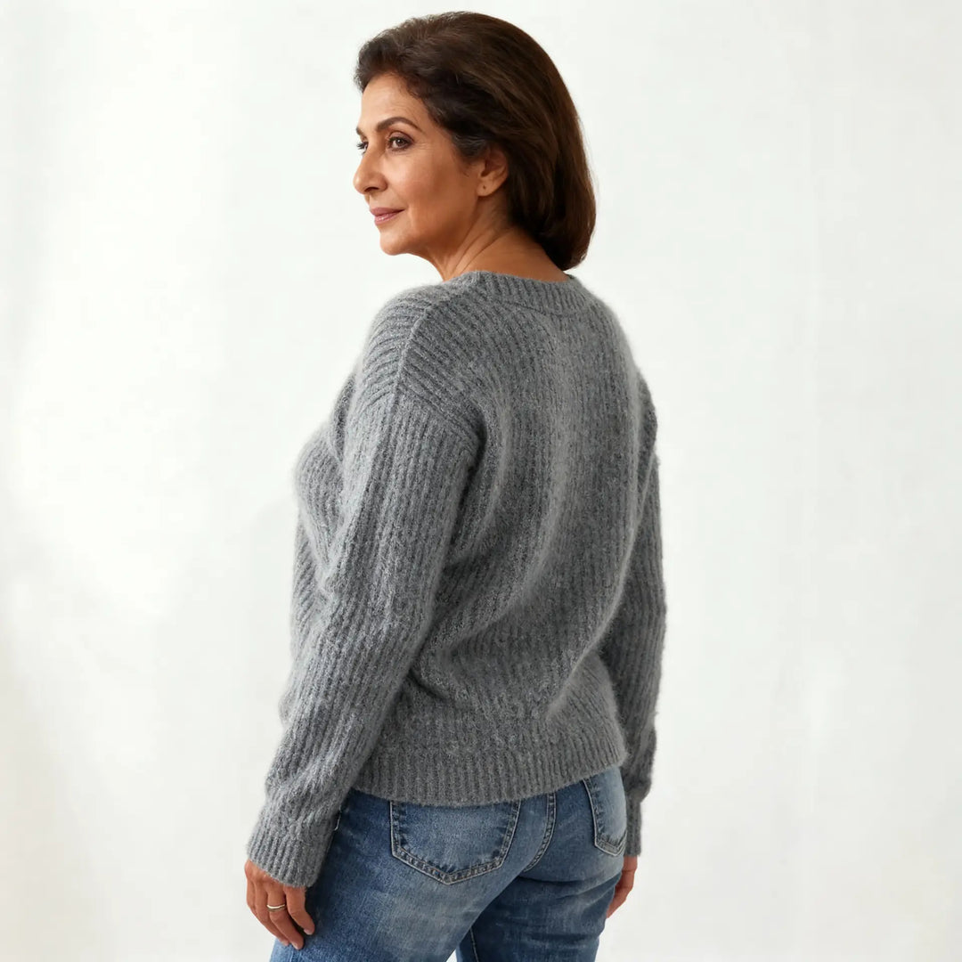 תמר מצב | סוודר נעים וקלאסי