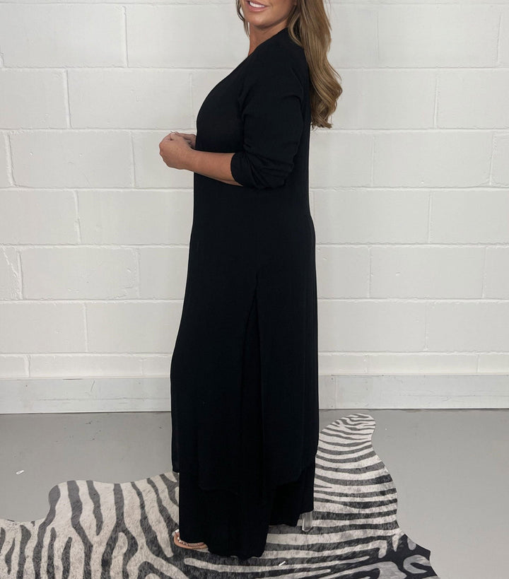 Cozy Two-Piece Long Top and Matching Pants Ensemble