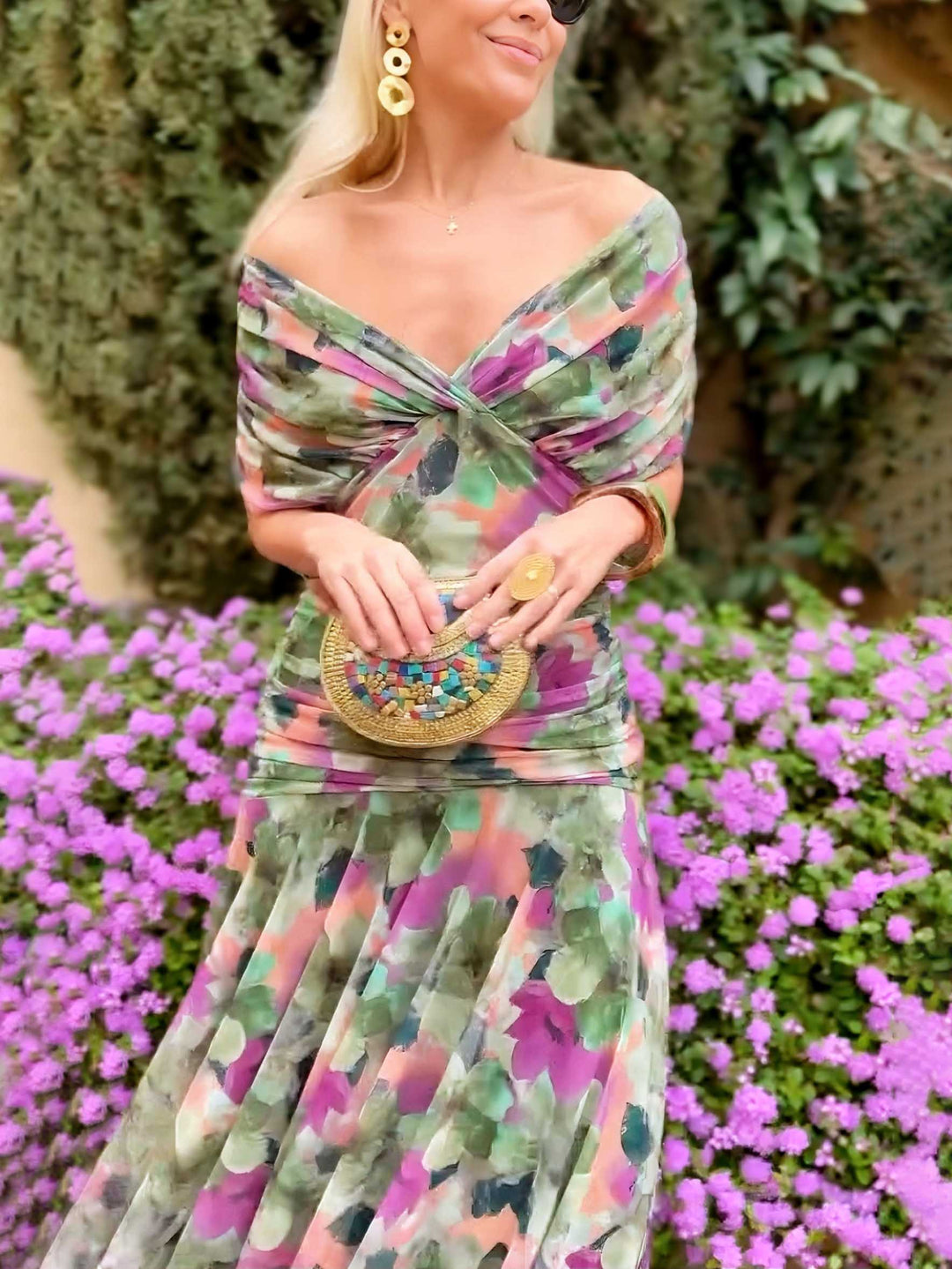 שמלת מקסי עם צווארון וי והדפסה פרחונית למסיבות אלגנטיות